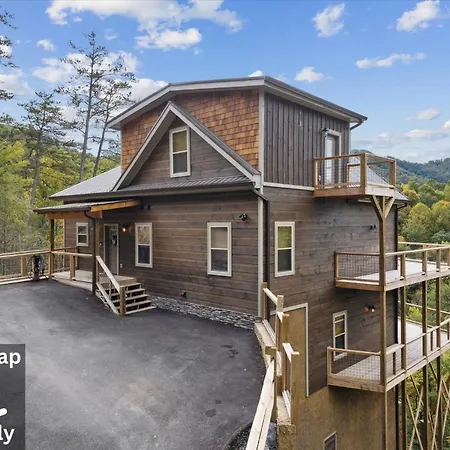 Stepping Stone Cabin